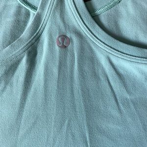 Lululemon aqua tank size 2